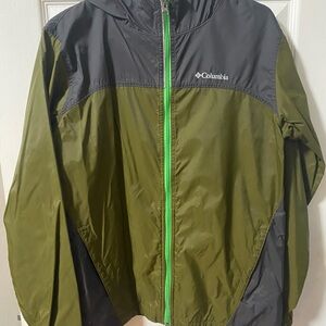 Columbia Boys XL / 18-20
Rainjacket